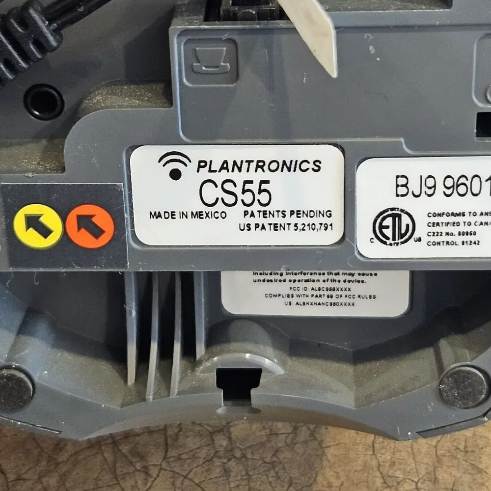 Plantronics CS55 Wireless Headset with‎ charger
